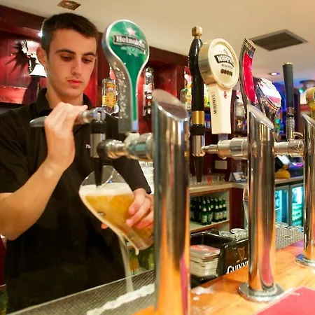 Hotel Wallis Arms 3*